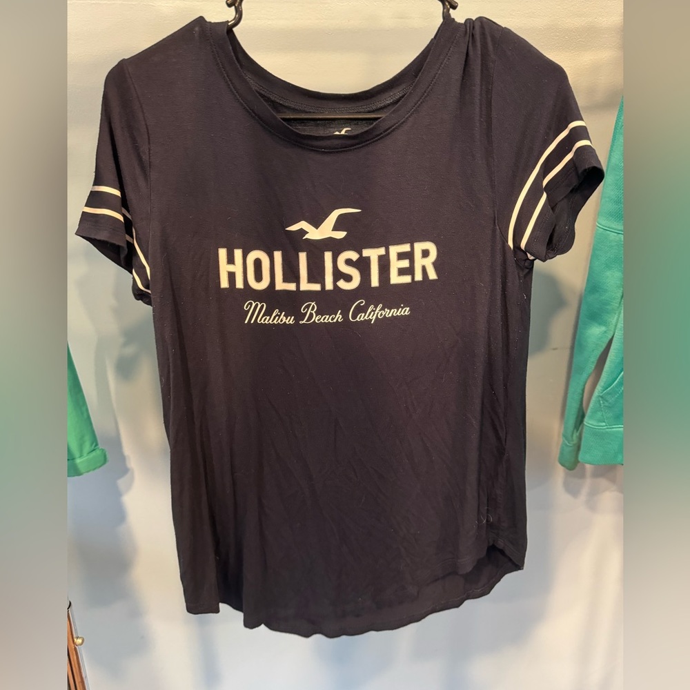 Hollister T-Shirt